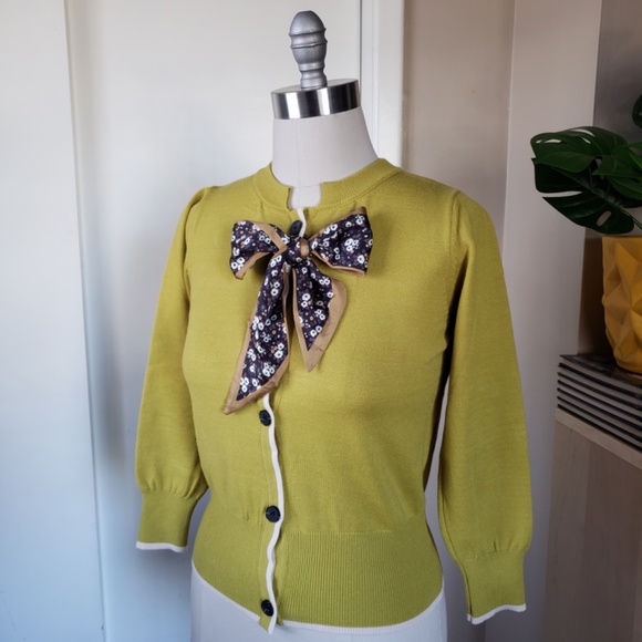 Retro Bow Sweater Size Medium NEW! - Picture 7 of 14